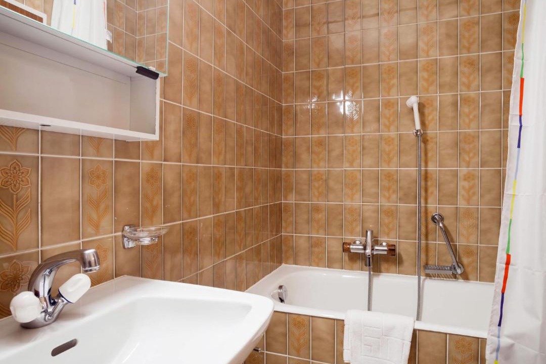 Photo of Bathroom in Vex