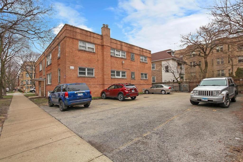 Photo of Buildings in Rogers Park