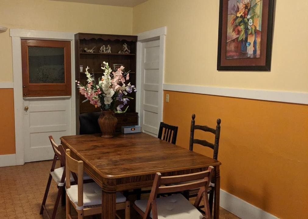 Photo of Livingroom in Albany