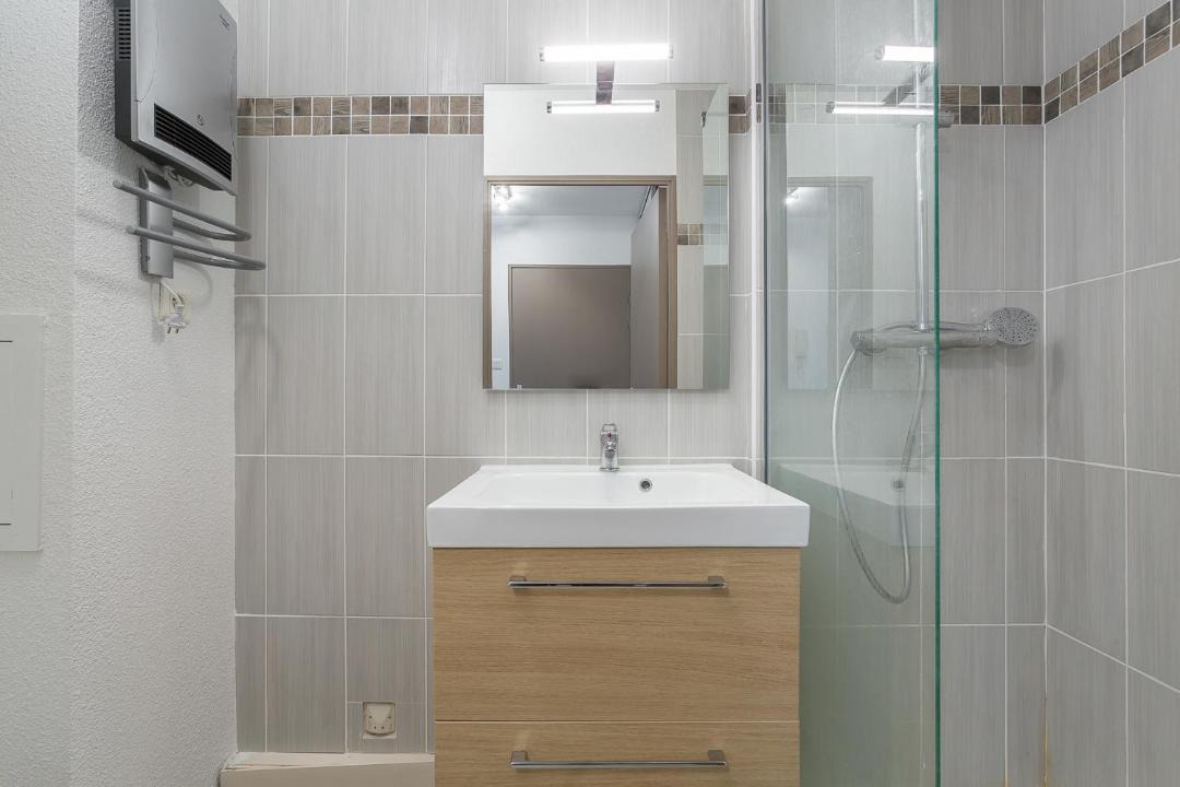 Photo of Bathroom in Jean Moulin - Marius Berliet