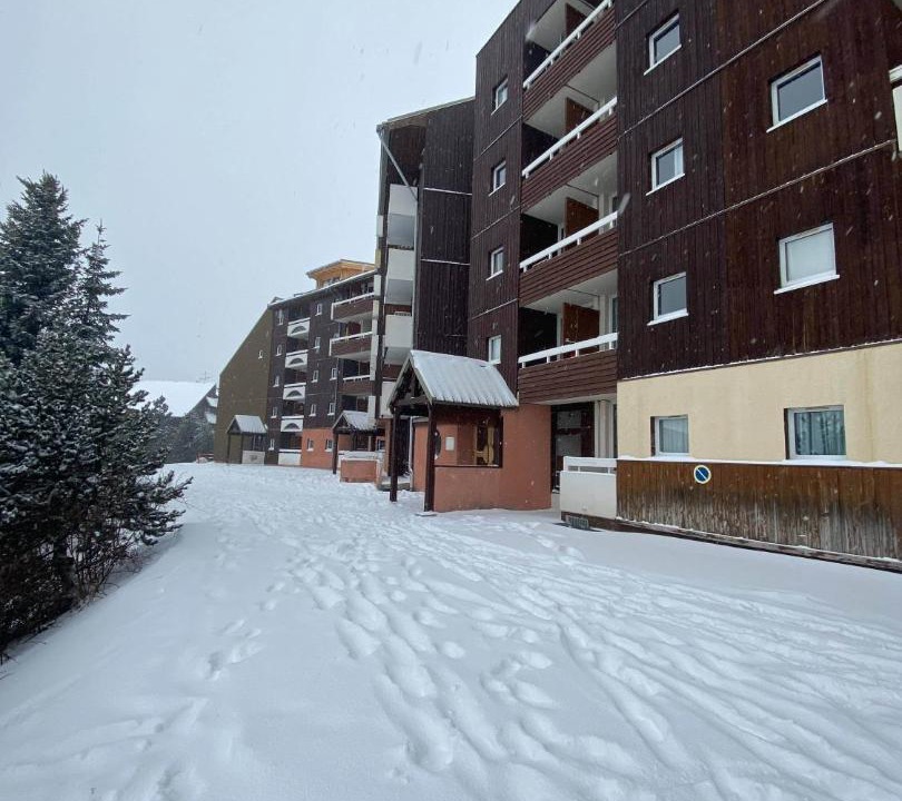Photo of Buildings in Eclose-Ouest