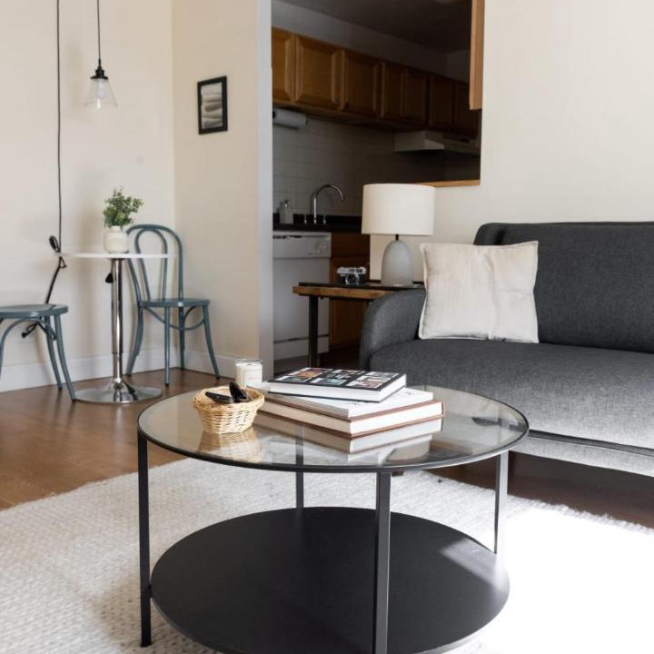 Photo of Livingroom in Ravenswood