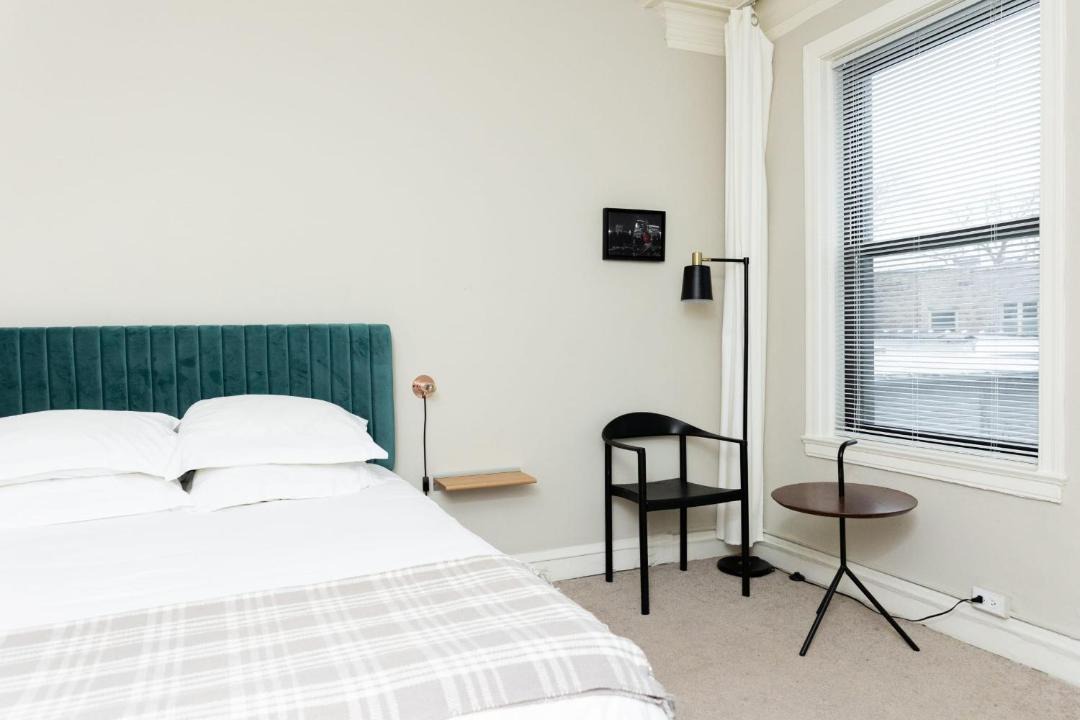 Photo of Bedroom in East Hyde Park