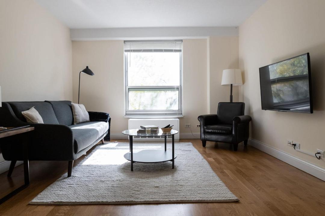 Photo of Livingroom in Ravenswood
