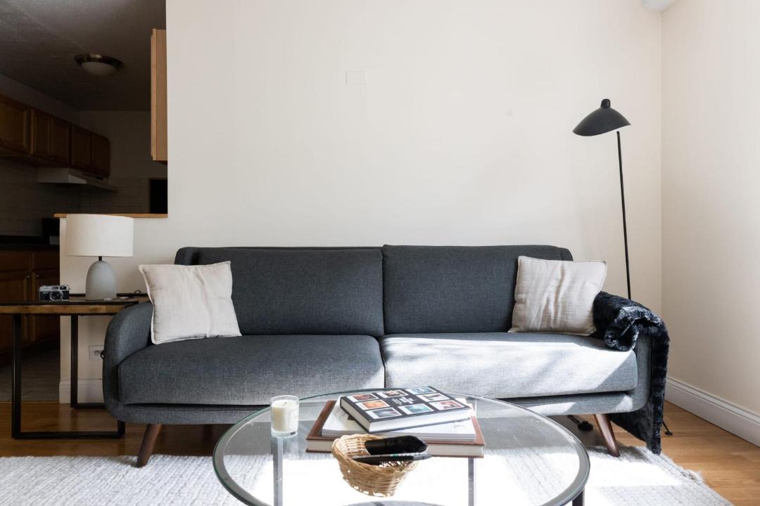 Photo of Livingroom in Ravenswood