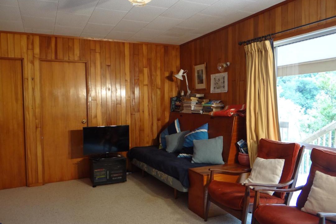 Photo of Livingroom in Tawharanui