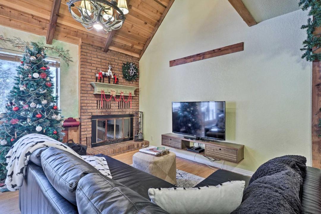 Photo of Livingroom in Brian Head