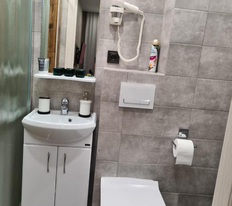 Photo of Bathroom in Airport District