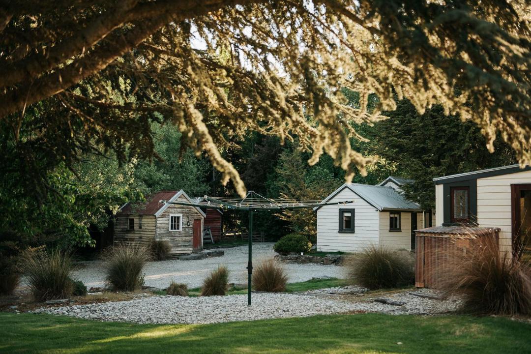 Photo of Buildings in Dalefield