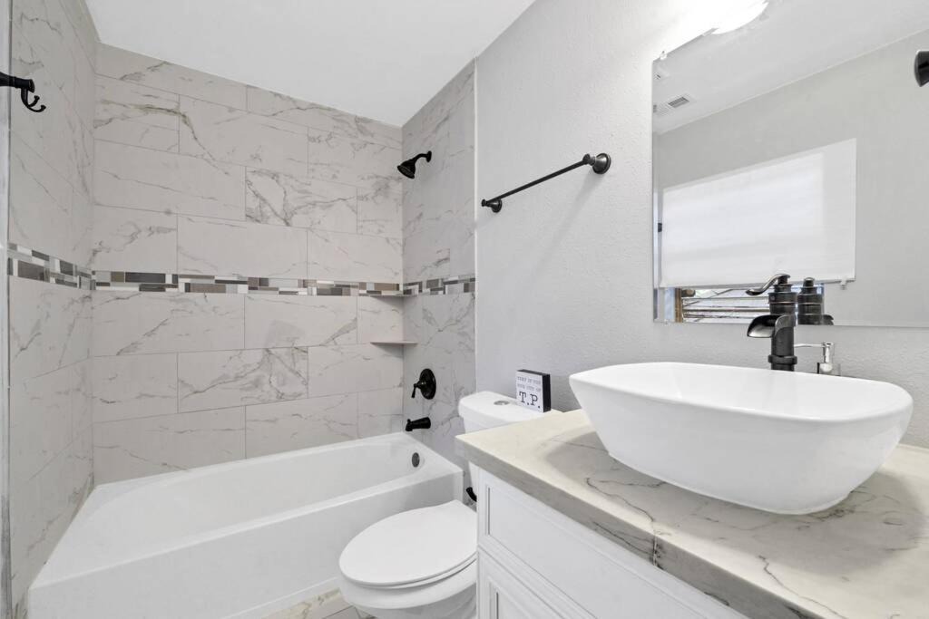 Photo of Bathroom in Galveston