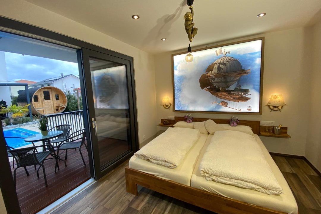 Photo of Bedroom in Rust