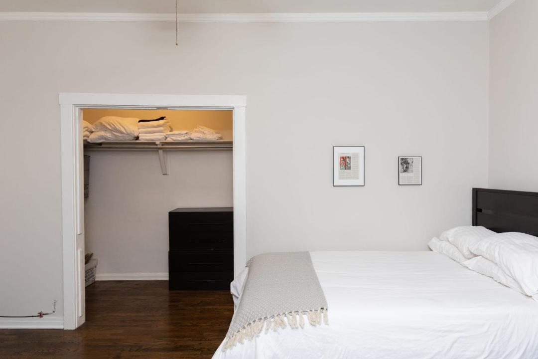 Photo of Bedroom in Hyde Park