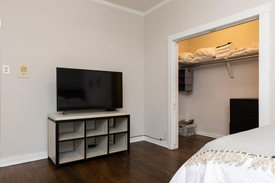 Photo of Bedroom in Hyde Park