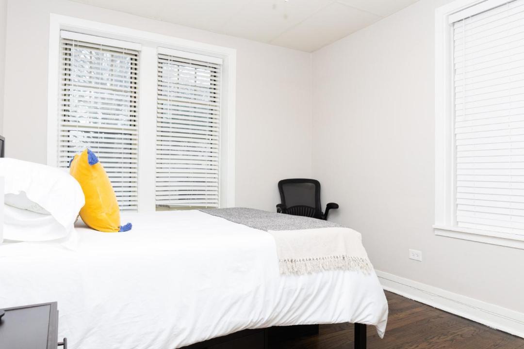 Photo of Bedroom in Kenwood