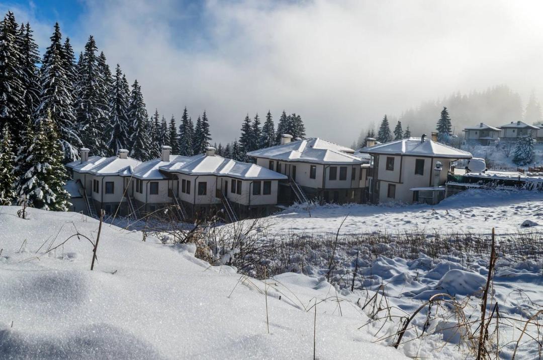 Photo of Buildings in Pamporovo