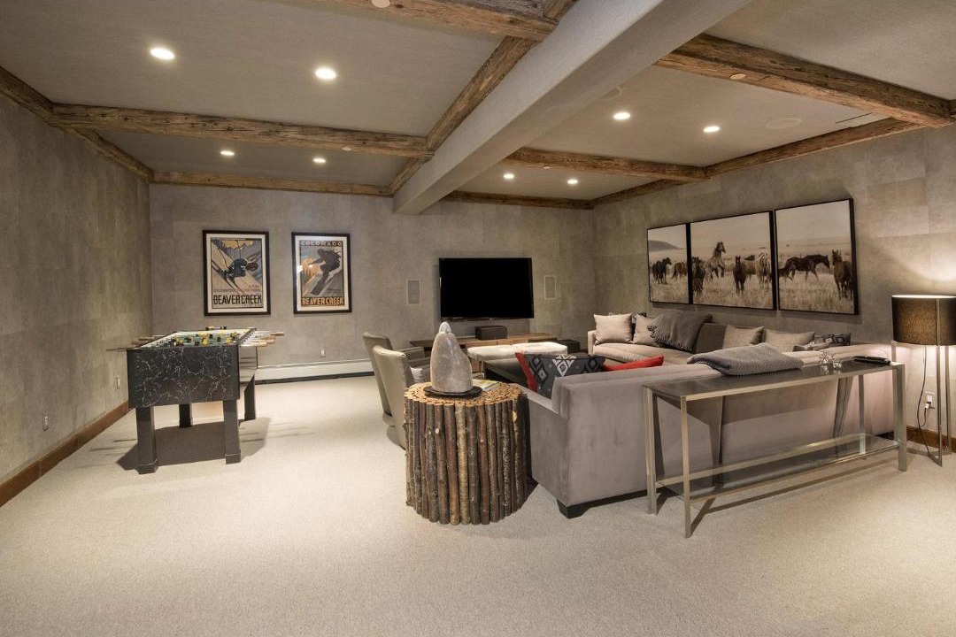 Photo of Livingroom in Avon