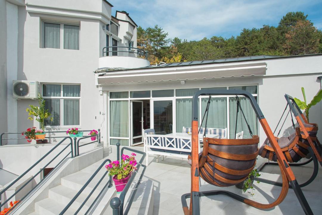 Photo of Patio Balcony in Enina