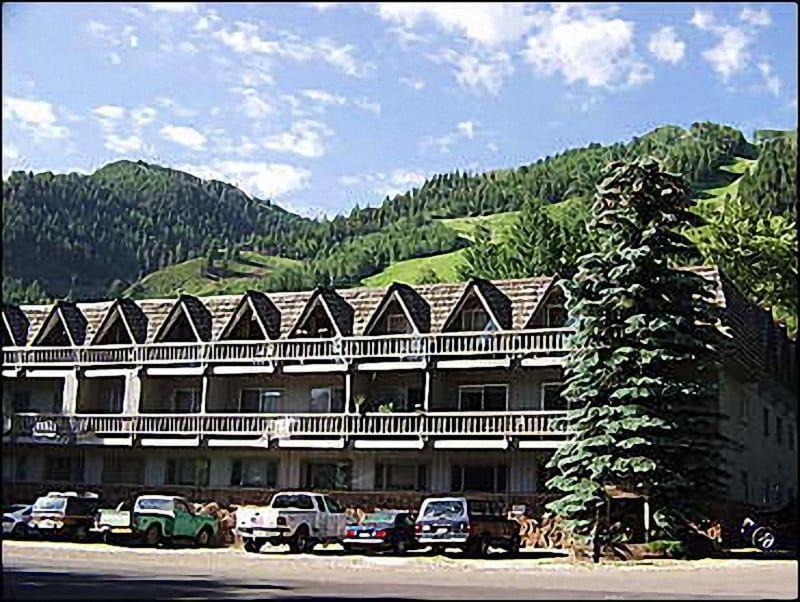 Photo of Buildings in Aspen