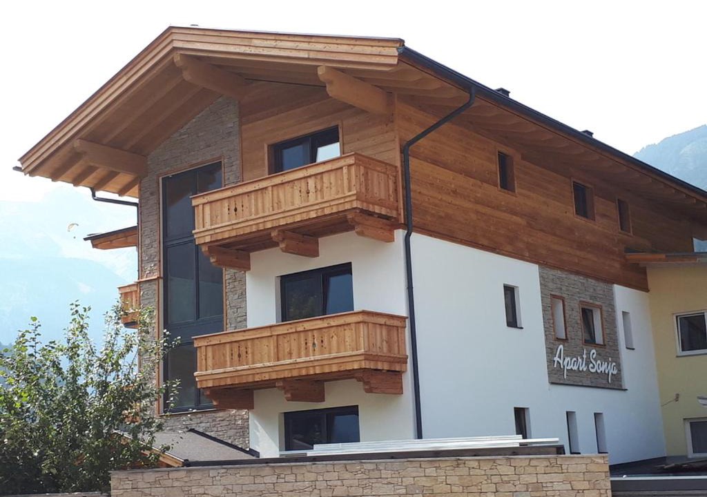 Photo of Buildings in Mayrhofen