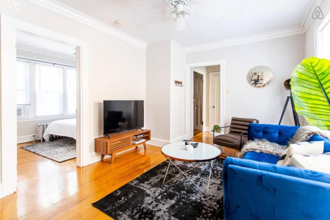 Photo of Livingroom in Ravenswood