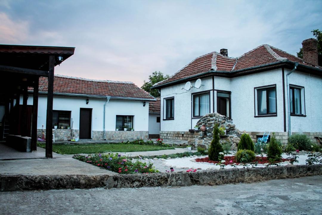 Photo of Buildings in Krushuna
