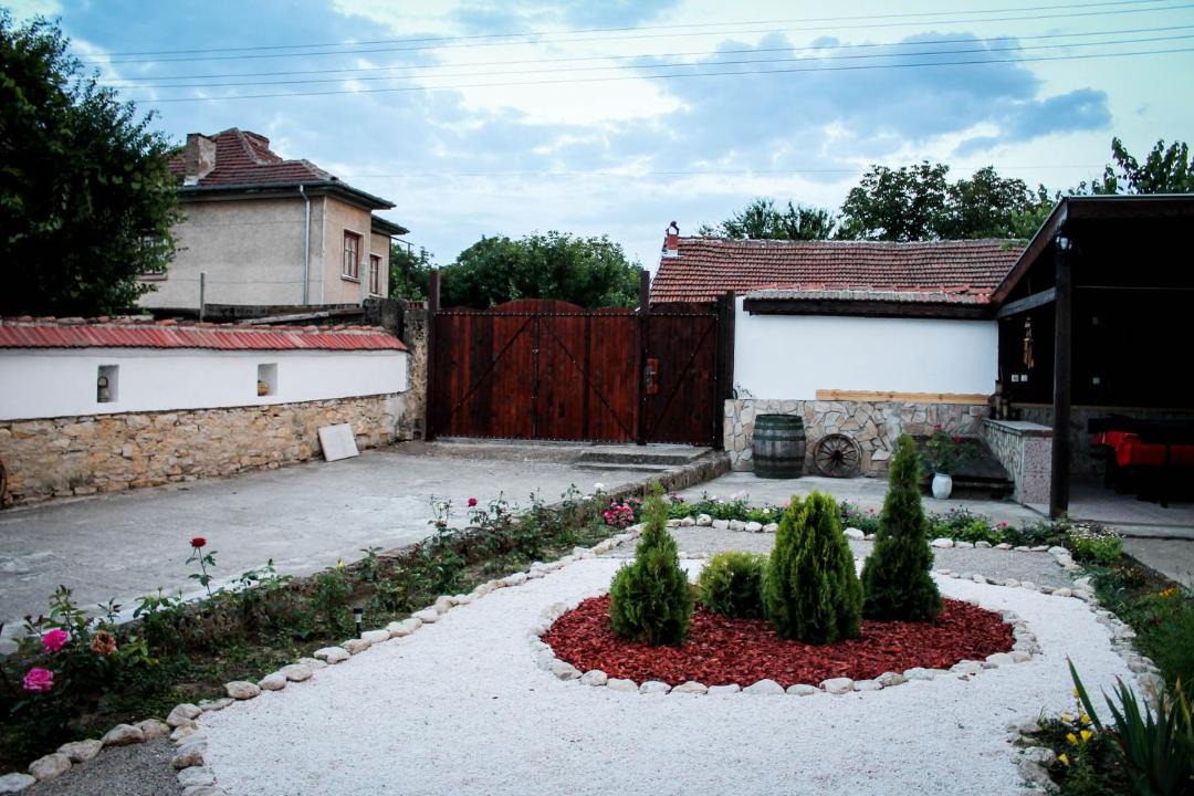 Photo of Buildings in Krushuna