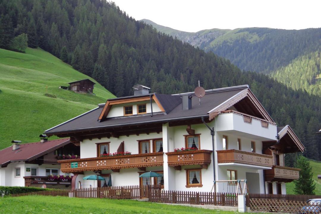 Photo of Others in Madseit