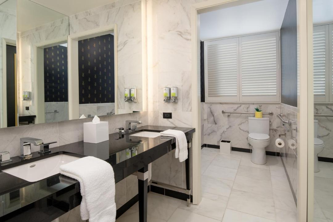 Photo of Bathroom in Theater District