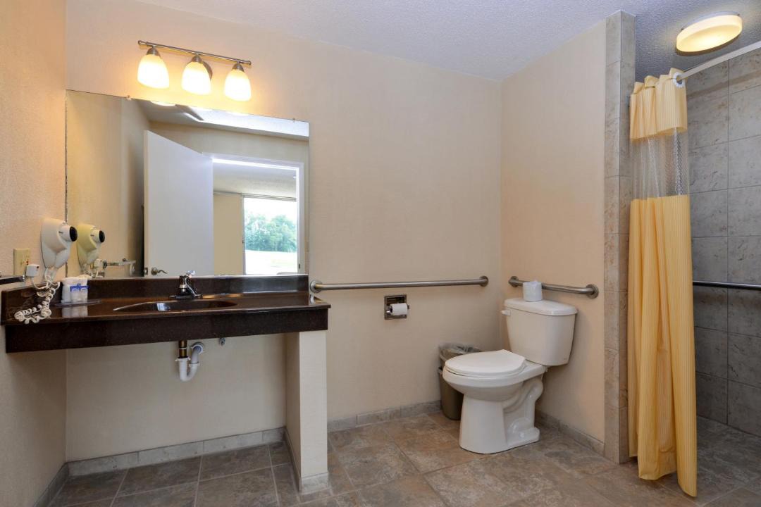 Photo of Bathroom in Vandalia