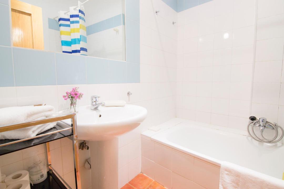Photo of Bathroom in Embajadores