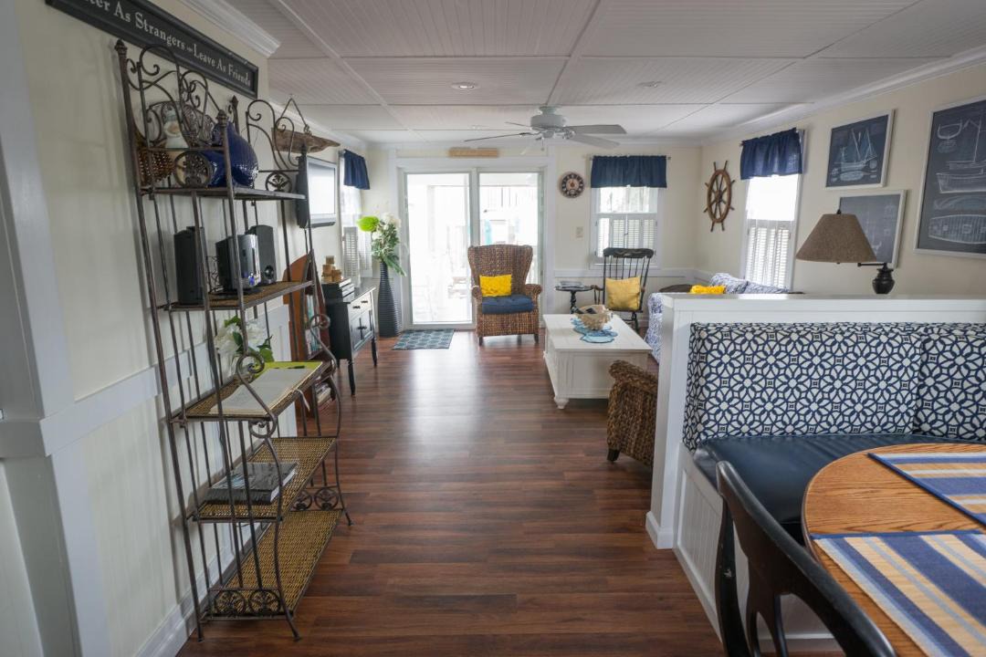 Photo of Livingroom in Clinton