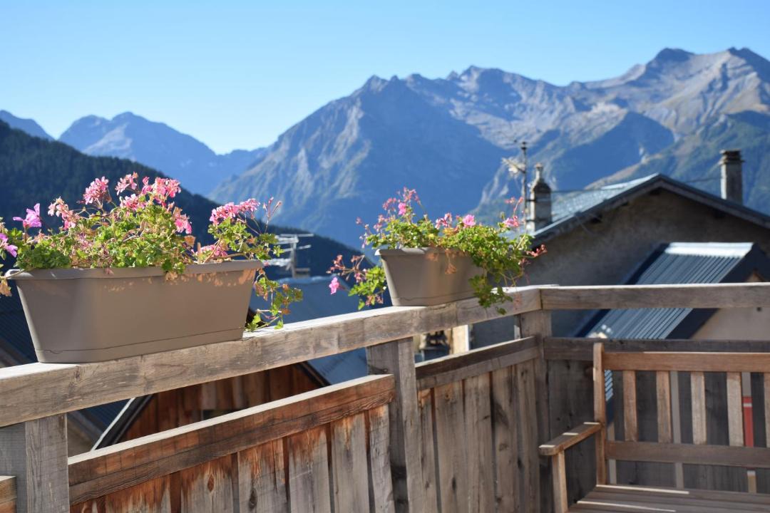 Photo of Buildings in Huez-en-Oisans