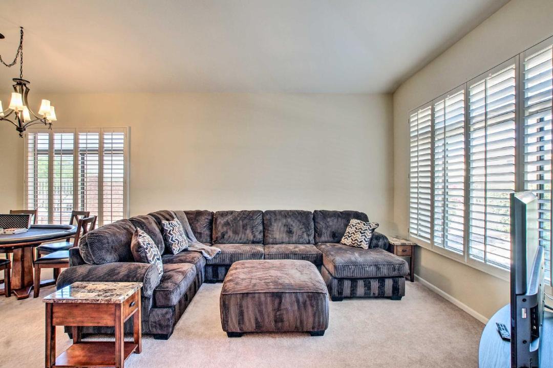 Photo of Livingroom in Red Mountain Ranch