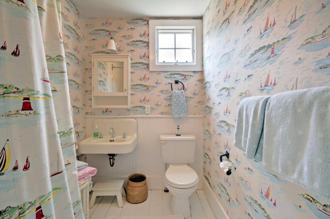 Photo of Bathroom in Springs