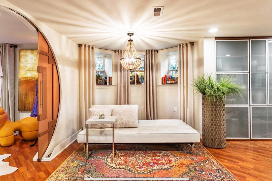 Photo of Livingroom in West Town
