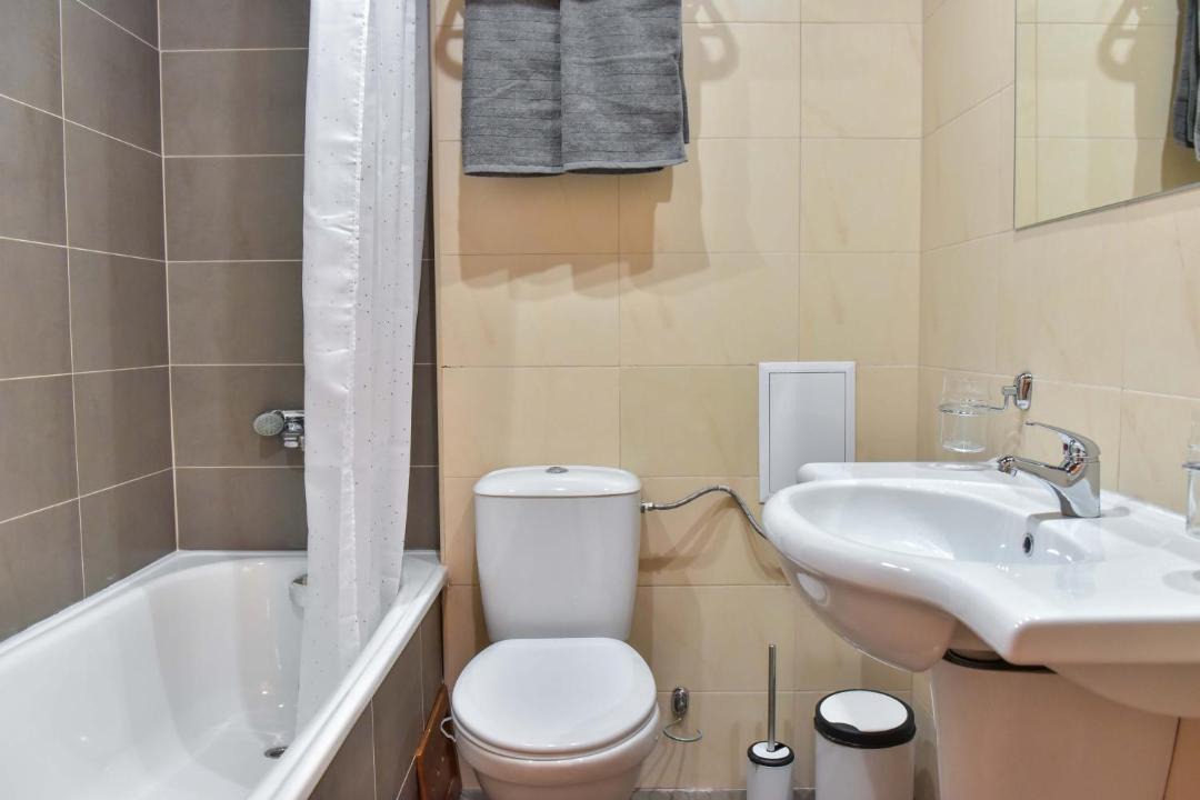 Photo of Bathroom in Shiligarnika