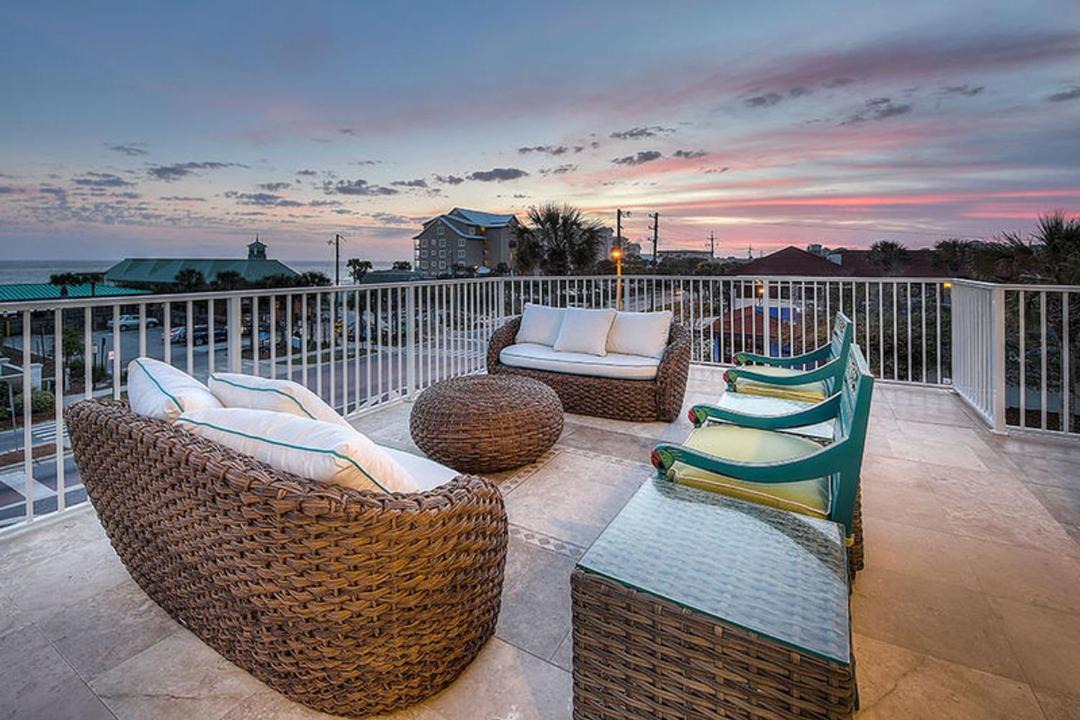 Photo of Patio Balcony in Crystal Shores