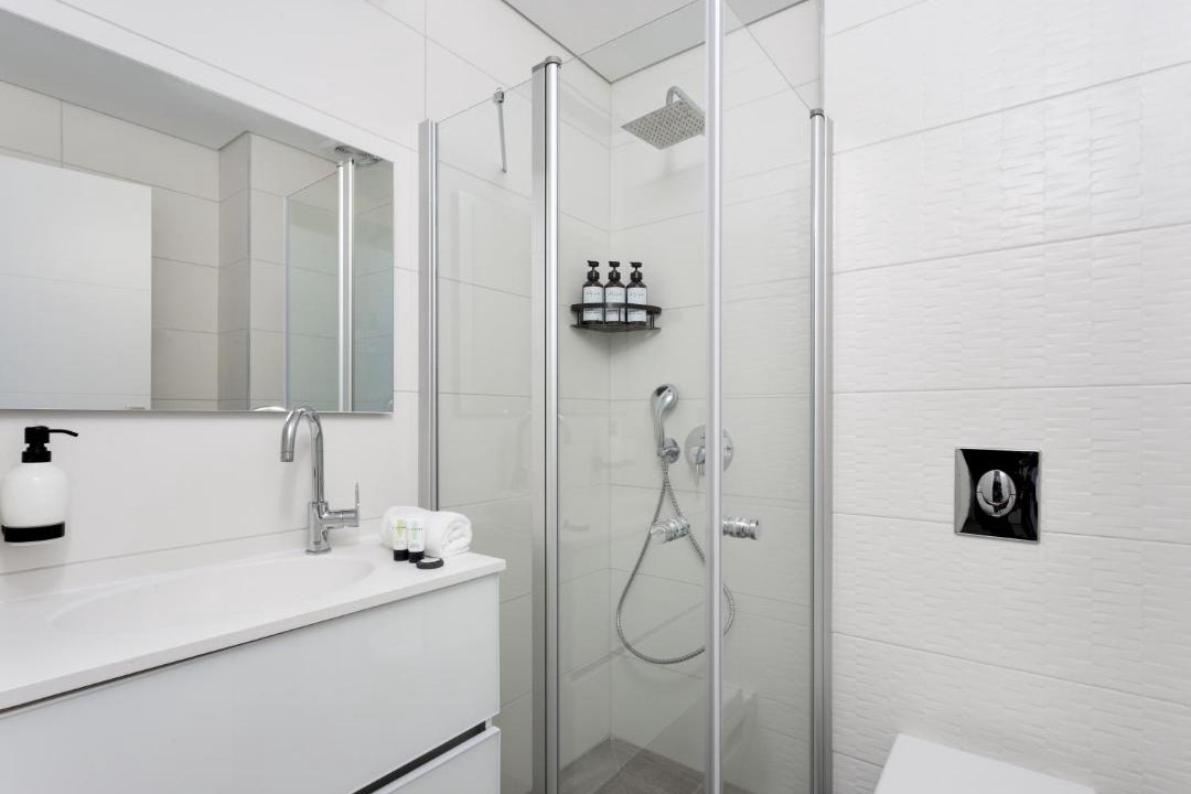 Photo of Bathroom in Kerem HaTeimanim