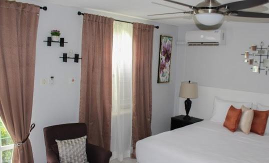 Photo of Bedroom in Ocho Rios