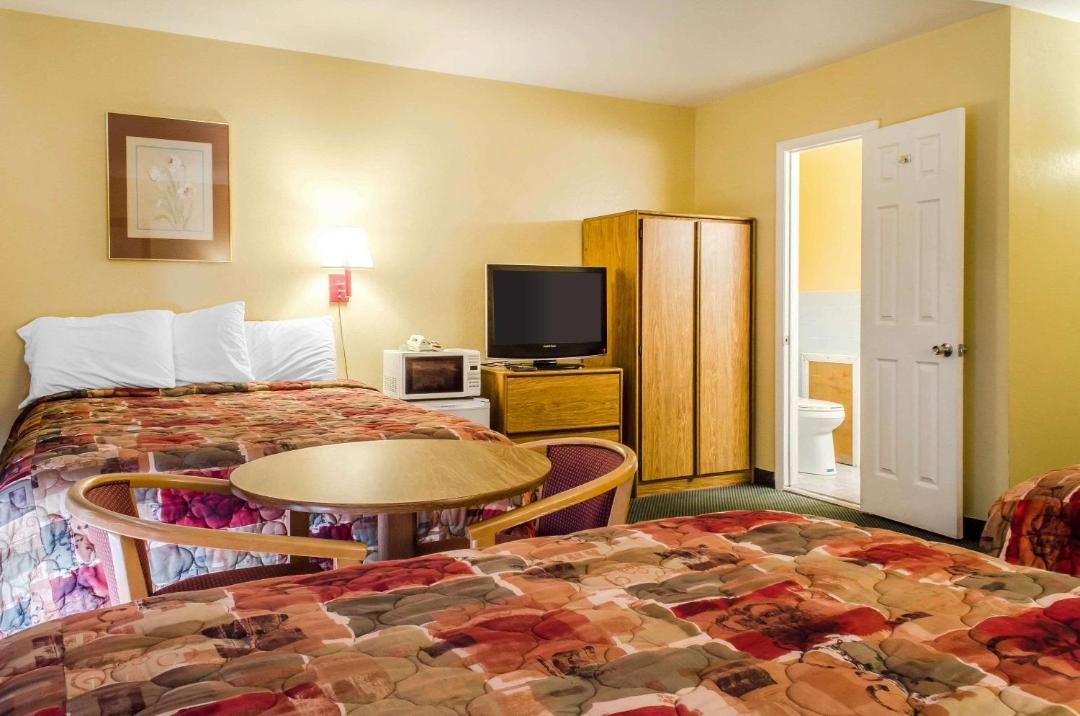 Photo of Bedroom in Lewisburg