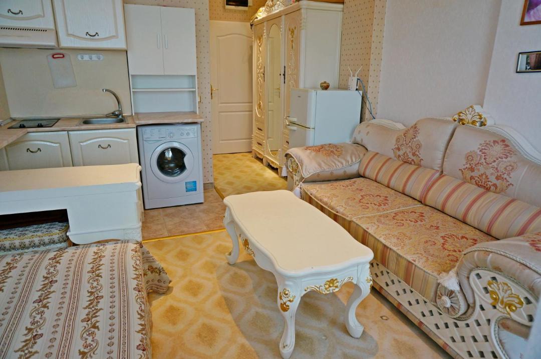 Photo of Livingroom in Elenite