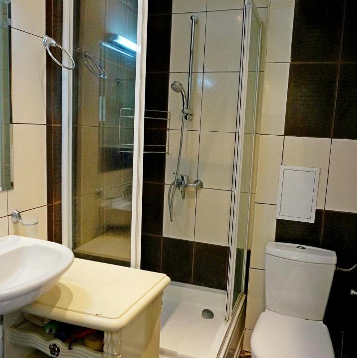 Photo of Bathroom in Elenite