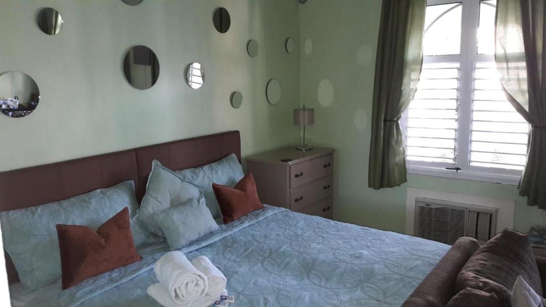 Photo of Bedroom in Ocho Rios