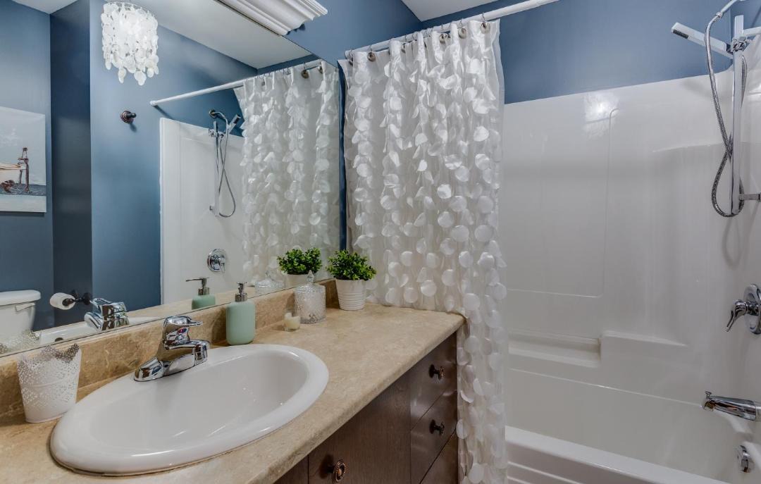 Photo of Bathroom in Magog