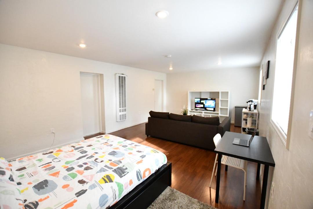 Photo of Bedroom in Daly City