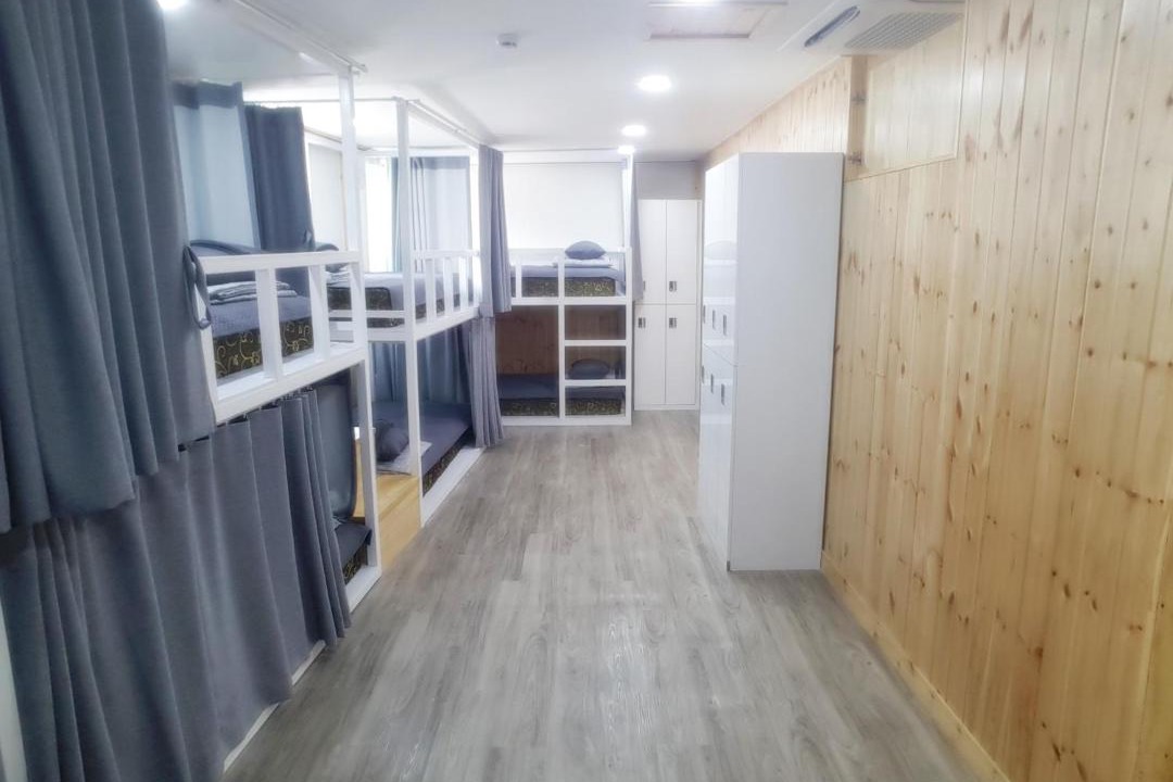 Photo of Others in Dongseong-ro