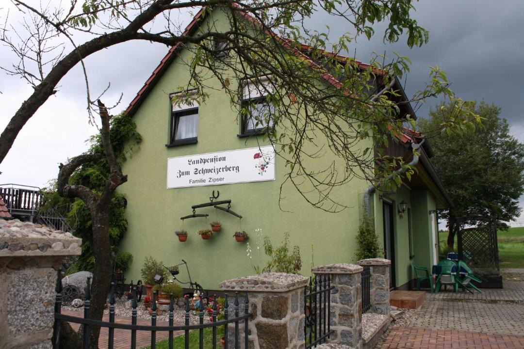 Photo of Others in Neugrimnitz