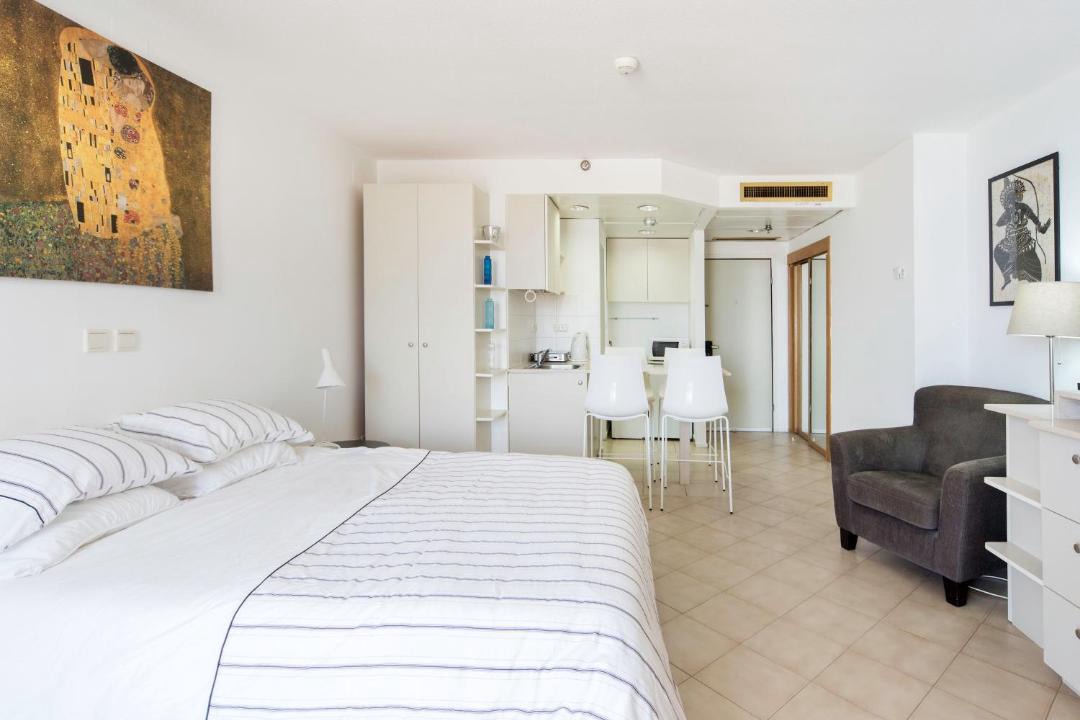 Photo of Bedroom in Herzliya Pituach