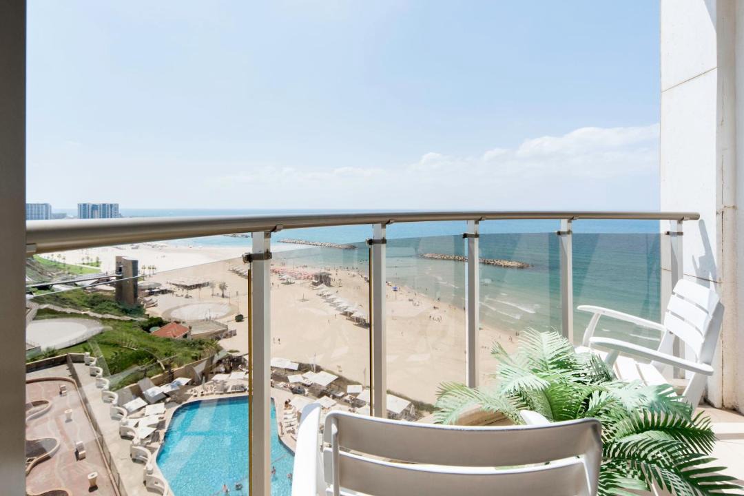 Photo of Patio Balcony in Herzliya Pituach