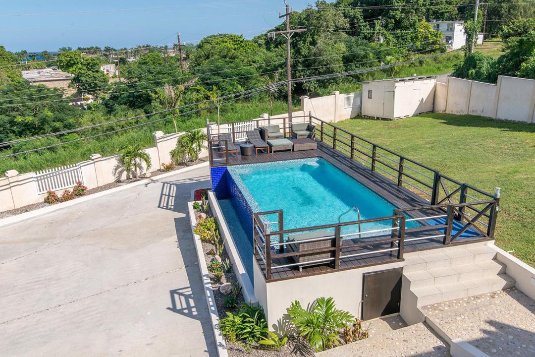 Photo of Outdoor in IronShore Estates